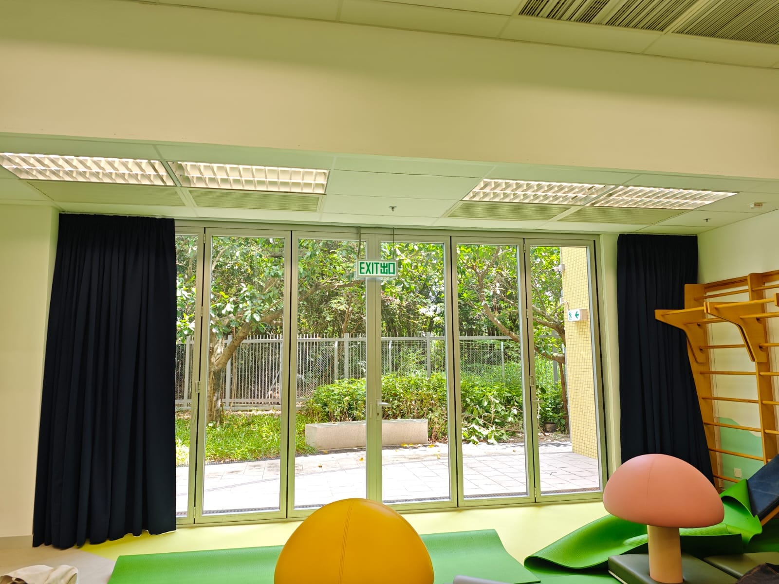 Wing Kwong Junior School — image 2